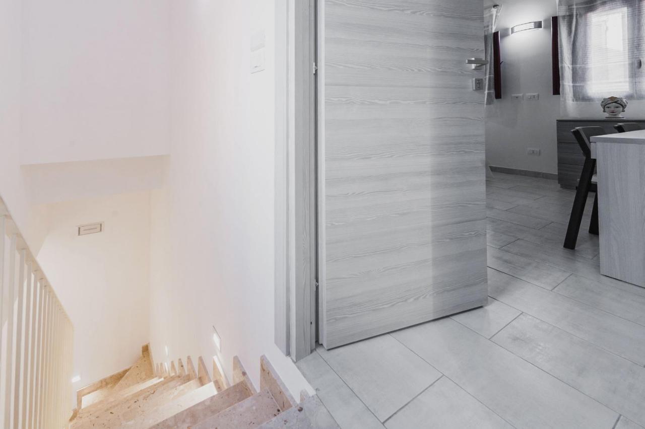 Modern Duplex With Balcony By Wonderful Italy Leilighet CTA Eksteriør bilde